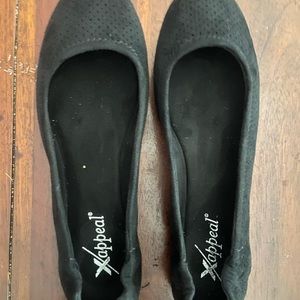 Black Ballet Flats
